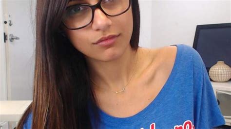 mia khalfia porno|Mia Khalifa Videos Porno 